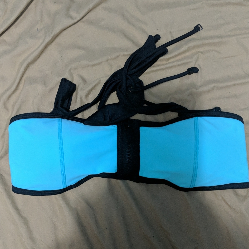 SALE [4/15$] HALTER SWIMSUIT TOP